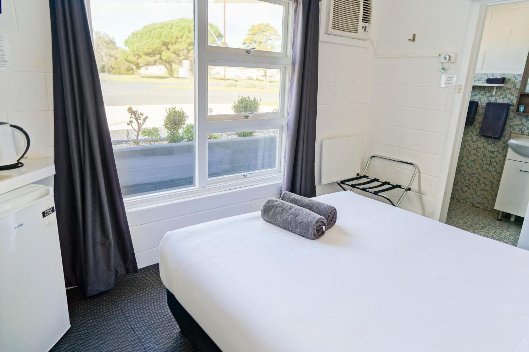 Meningie Waterfront Motel エクステリア 写真