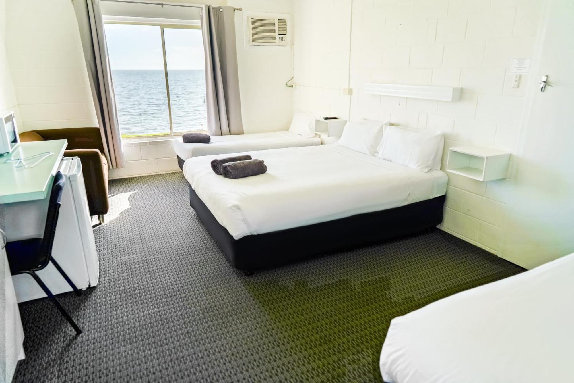 Meningie Waterfront Motel エクステリア 写真
